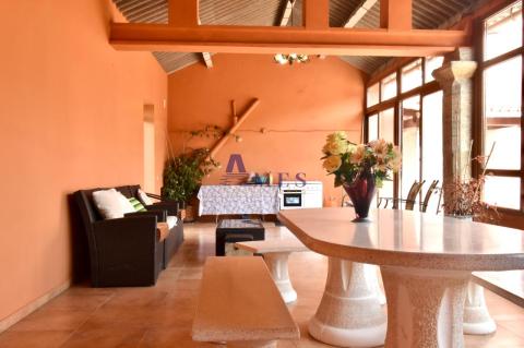 Zona exterior acristalada