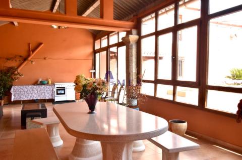 Zona exterior acristalada