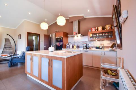 Salon- cocina casa secundaria