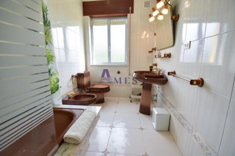 Cuarto de baño general planta baja