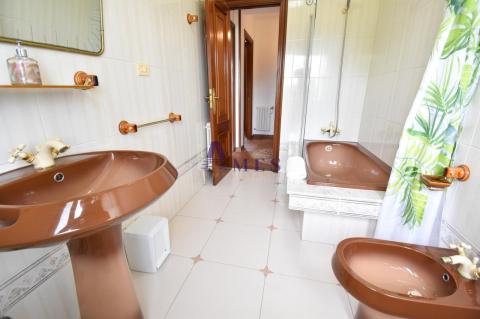 Cuarto de baño general planta baja