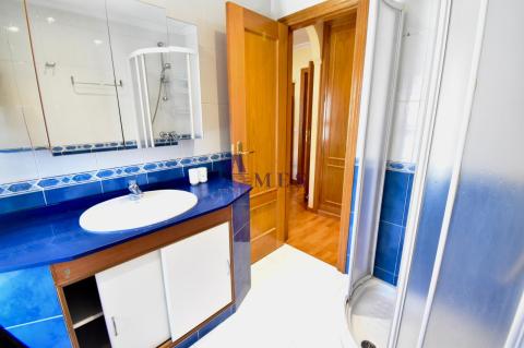 Cuarto de baño dormitorio principal