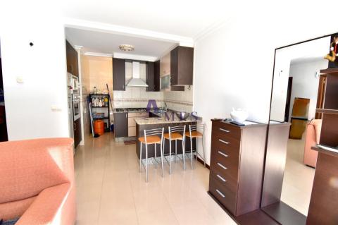 Salón comedor y cocina americana