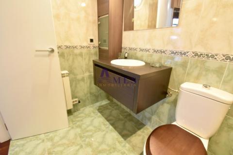 Cuarto de baño dormitorio principal