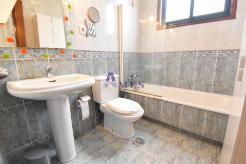 Cuarto de baño planta superior
