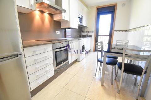 Cocina independiente con balcon